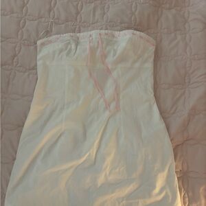 Edikted Strapless White Dress with Pink Details